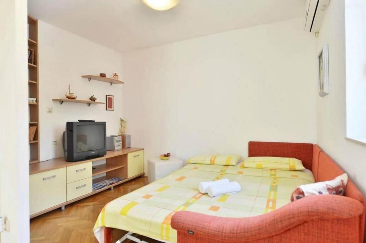 Apartment Vicko Omiš Exterior foto