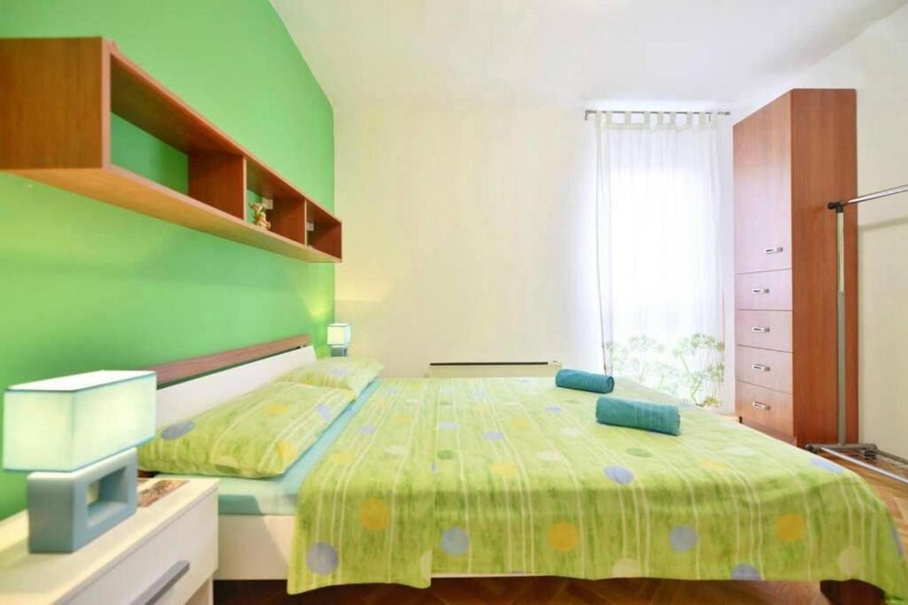 Apartment Vicko Omiš Exterior foto